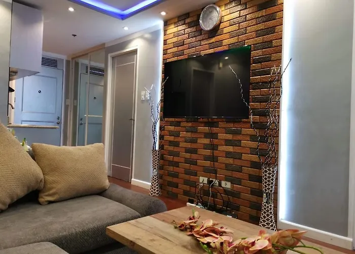 Hotzone Ritz Cluster Chateau Elysee * マニラ市